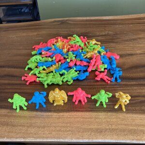 Large Assorted Wendy’s DC Comics Super Heroes & Villains Meal Toy Lot